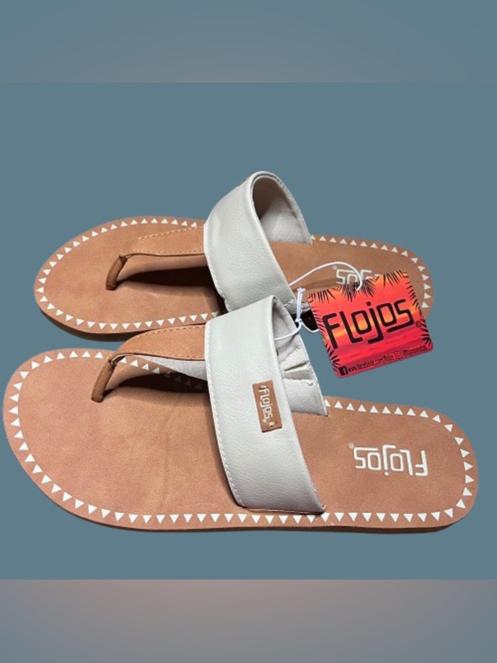 NWT Flojos Grace Hooded Thong Sandals Ivory Tan Size 8